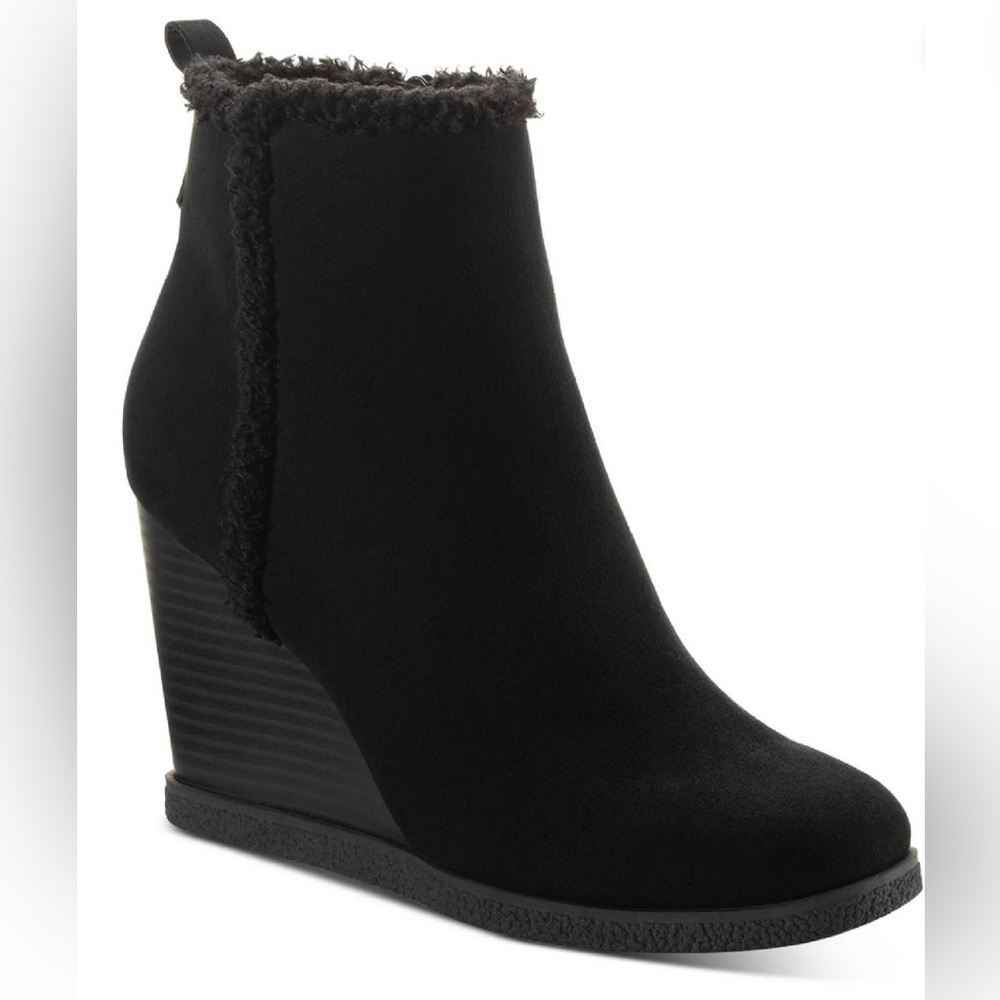 NWT [Sun + Stone] Camillia Faux Suede Ankle Fur Wedge Booties Black Women’s 11